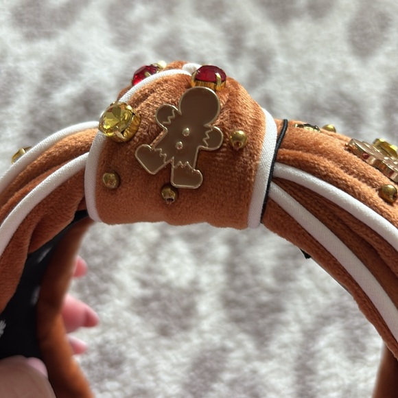 Lele Sadoughi Brown and Gold Embellished Gingerbread Headband - Picture 3 of 4